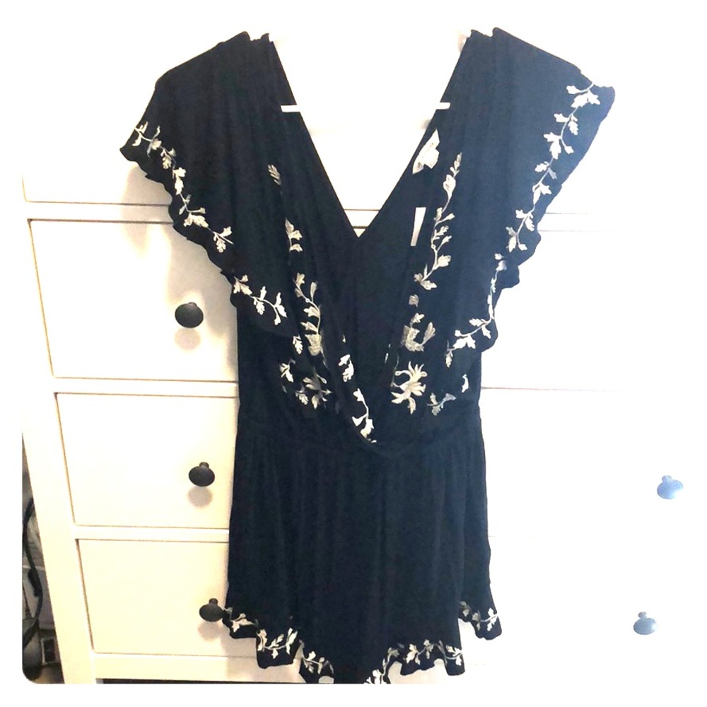 American Eagle Ruffle Romper